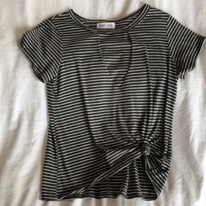 Summit + Peak V Neck Choker Tee